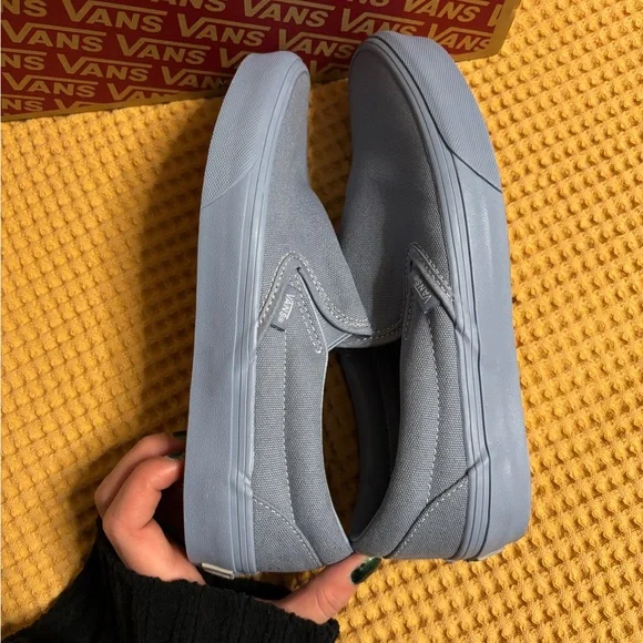 New in Box Vans Classic Slip-On | Pastel Mono Dusty Blue | US Women 8.5 / Men 7 - Picture 10 of 16